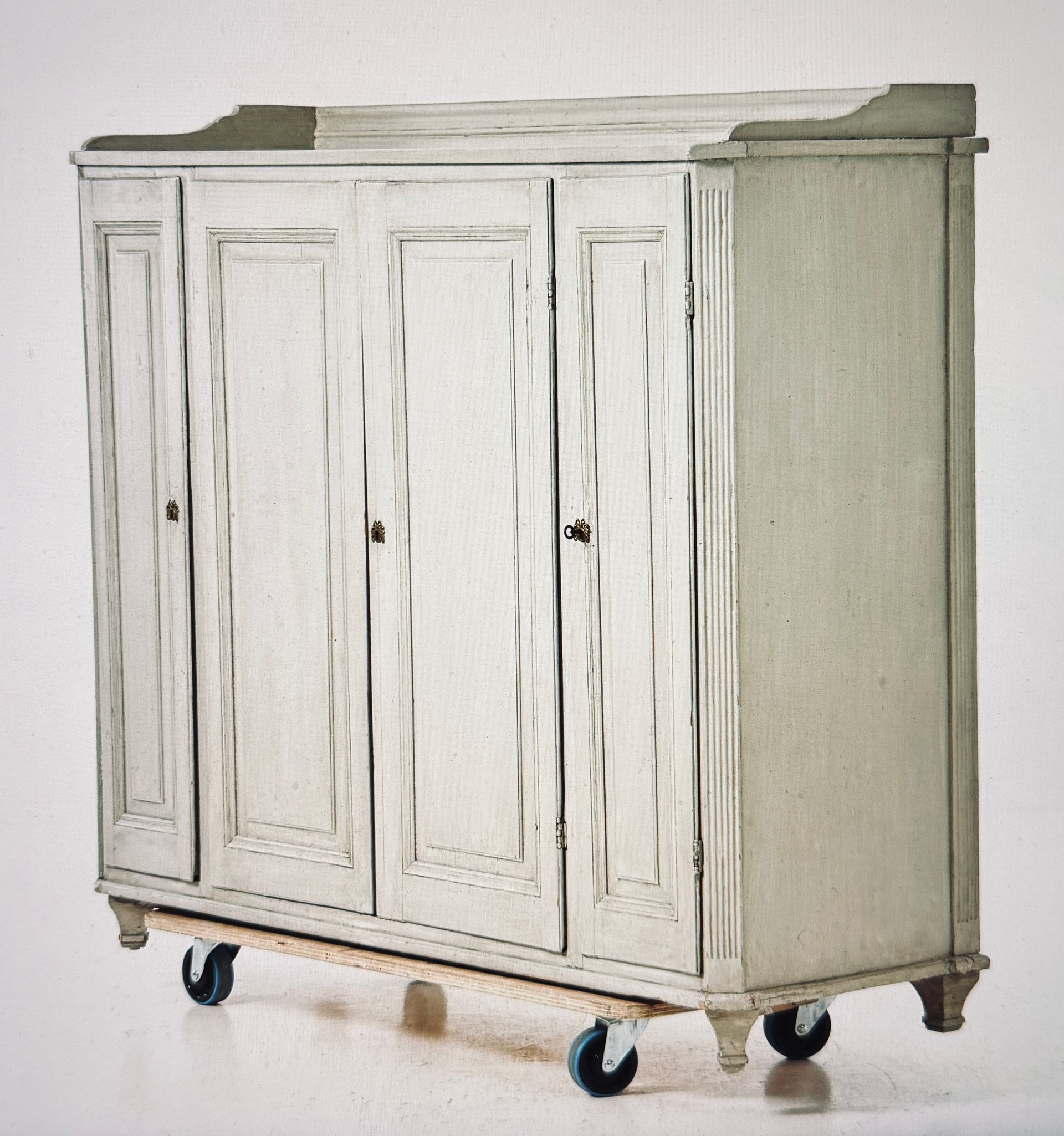 Gustavianischer Halbschrank um 1850