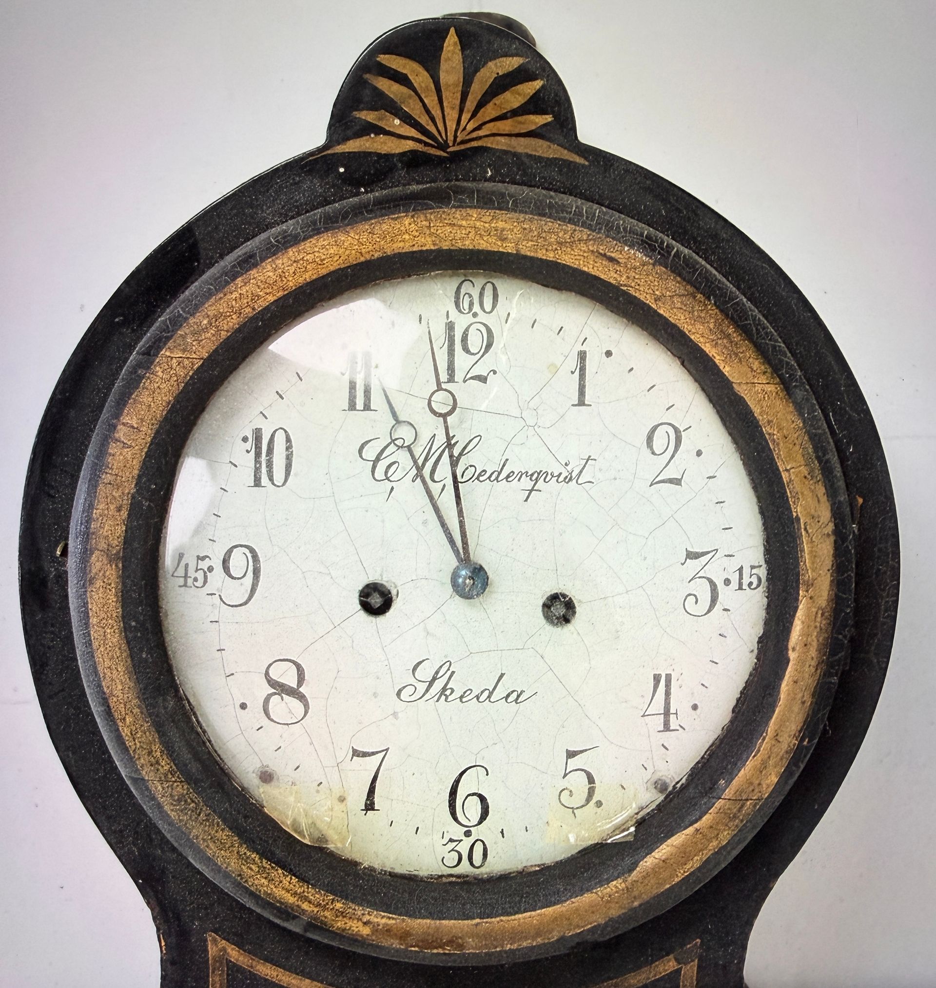 Besondere Wanduhr mit Hersteller Nachweis