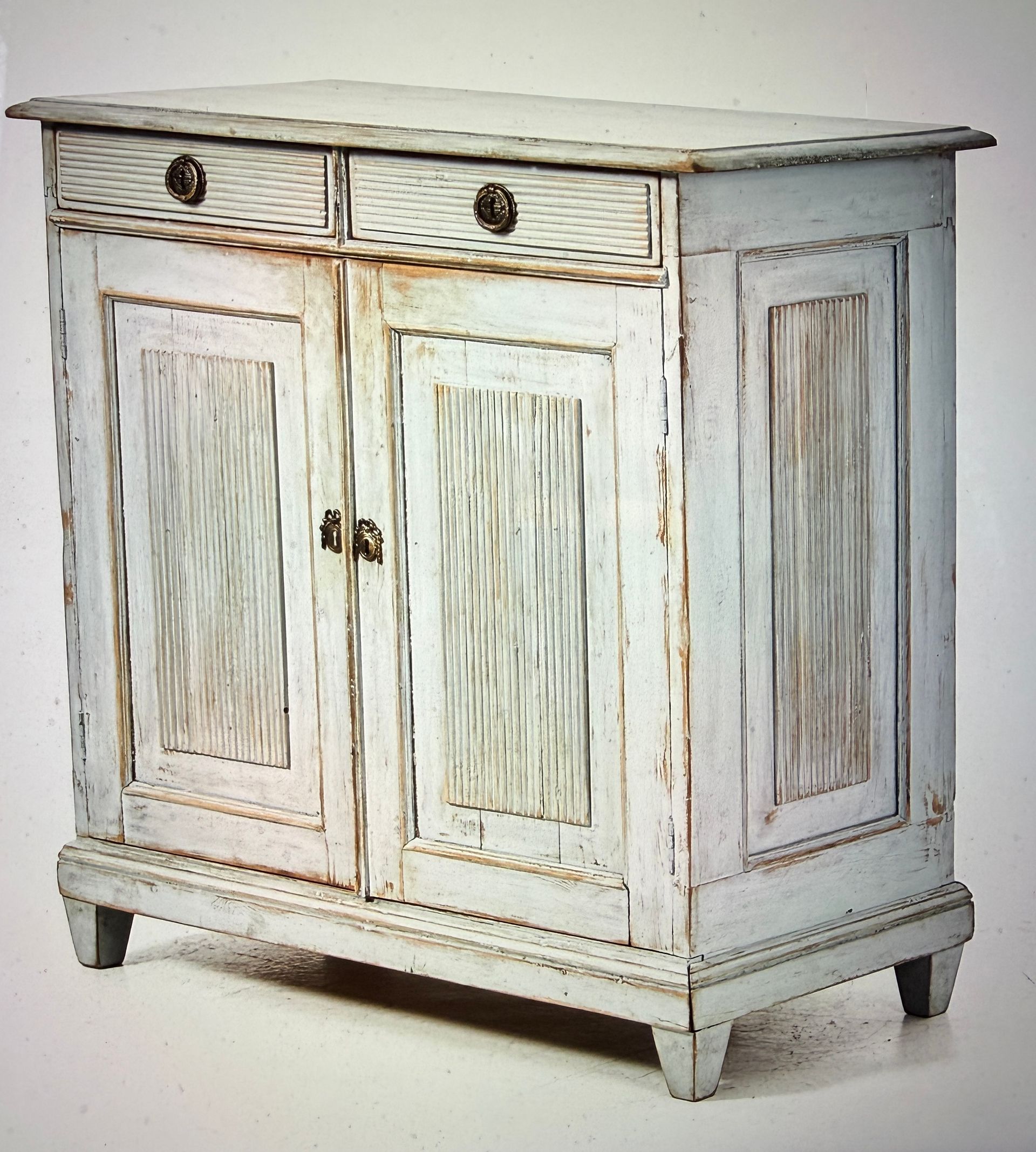 Gustavianischer Kommoden-Schrank