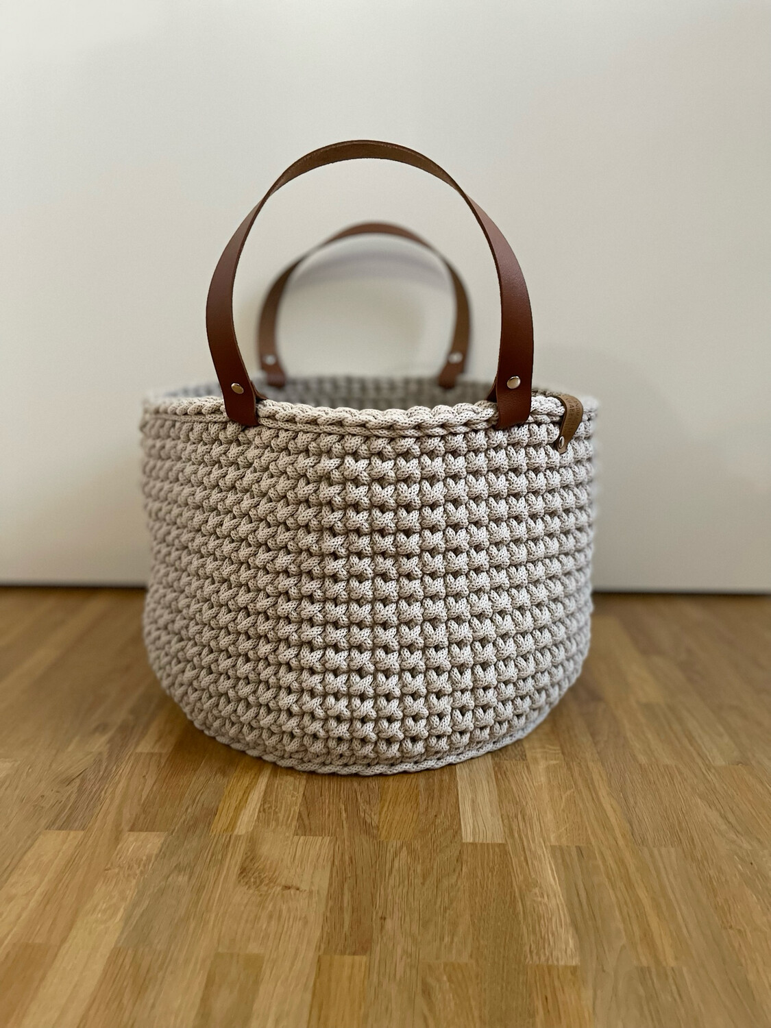 XXL-Häkelkorb mit Lederhenkel "Beige"