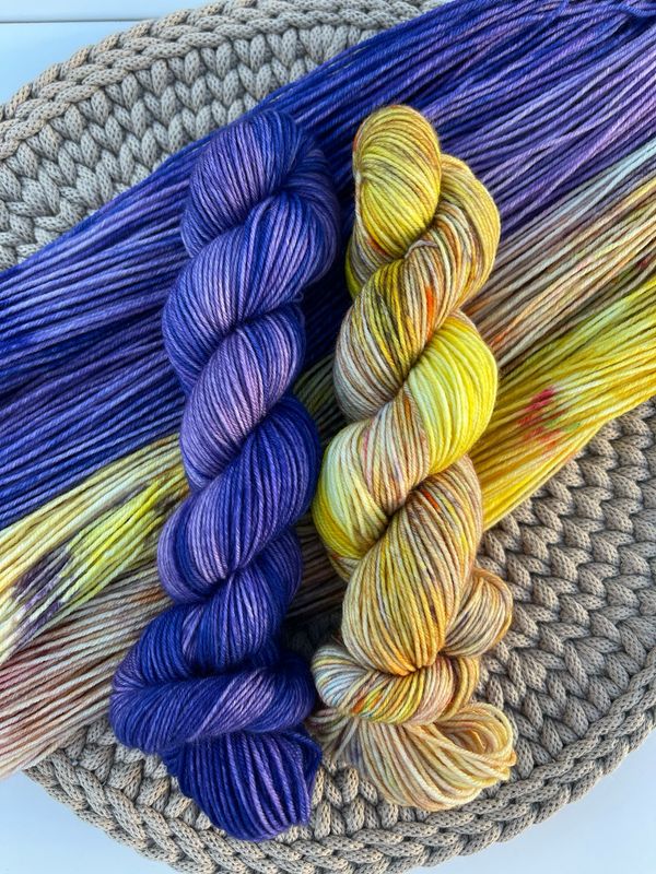 Sockenwolle 4-fach, 2x 50g, Merino extrafine Sockenwolle 4-fach, 2x 50g, Merino extrafine "Salbei im Feld"