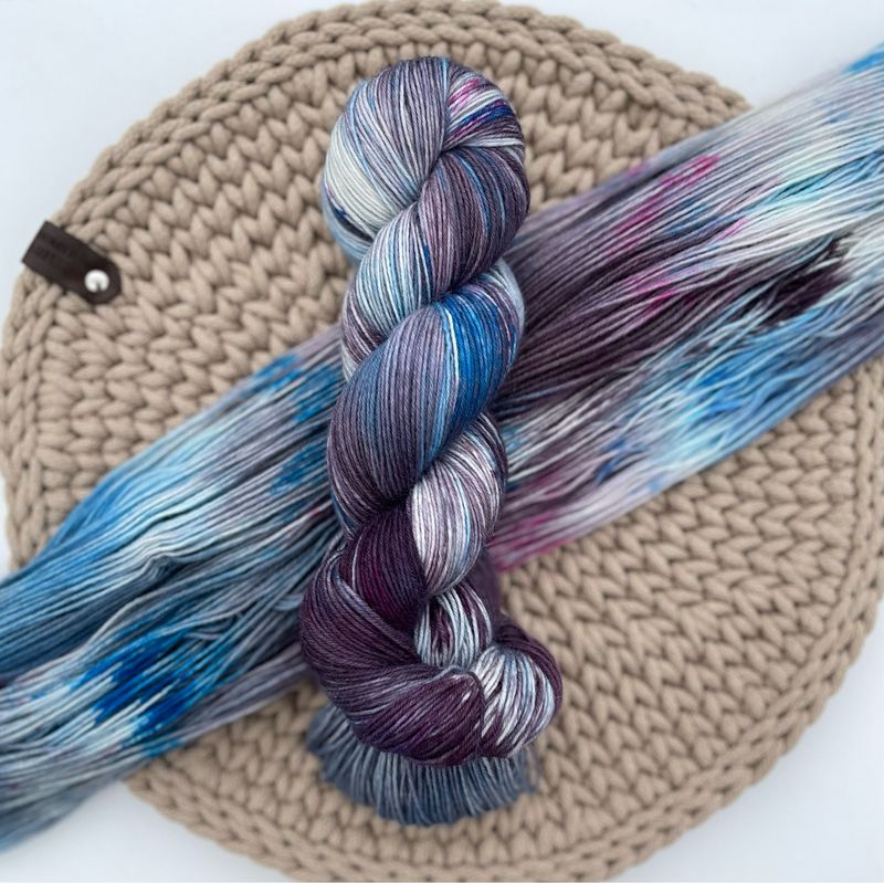 Sockenwolle 4-fach, 100g, Merino Sockenwolle 4-fach, 100g, Merino "Wintermagie"