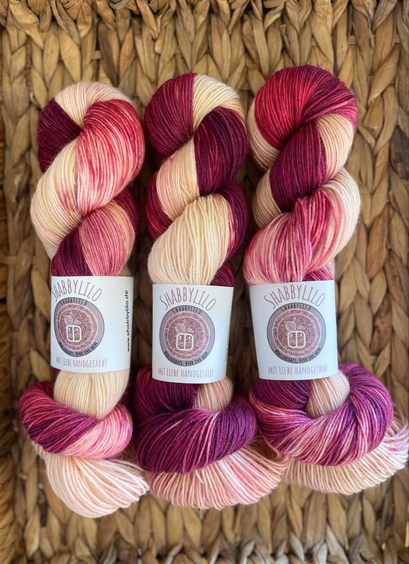 Sockenwolle 4-fach, 100g, Merino "Beerencreme"