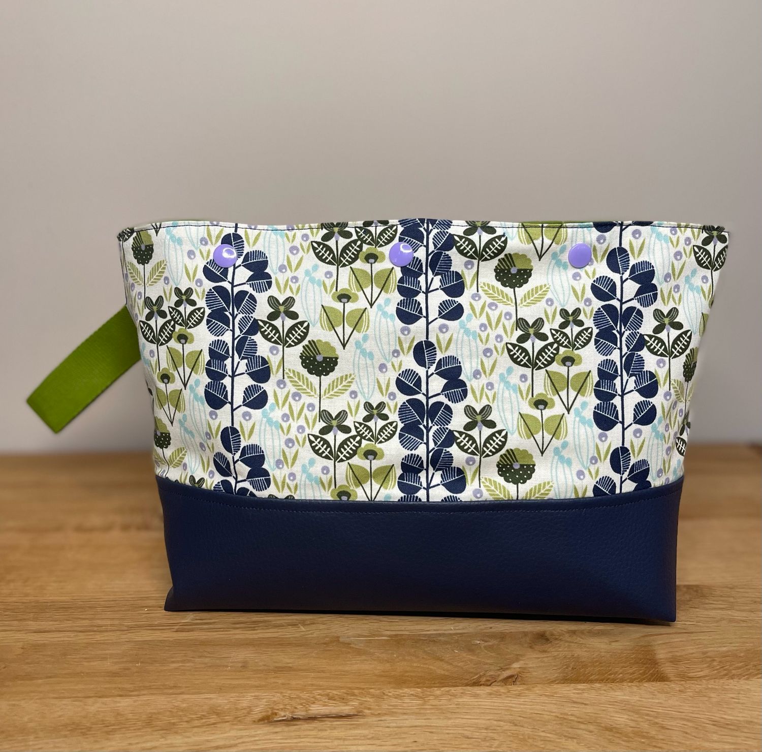 Projekttasche mit Kunstlederboden