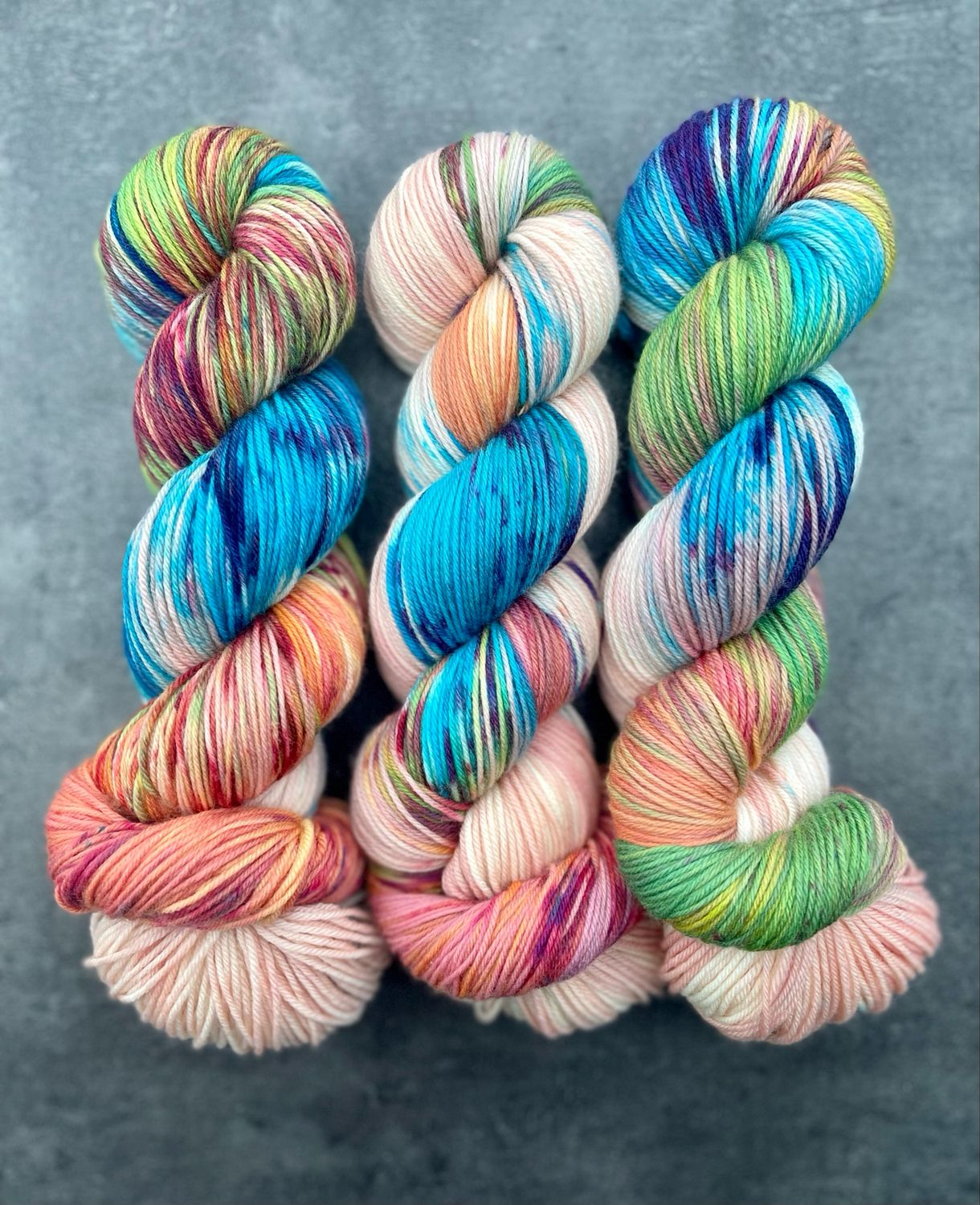 Sockenwolle 4-fach, 100g, Merino extrafine Sockenwolle 4-fach, 100g, Merino extrafine "Gute-Laune-Garn"