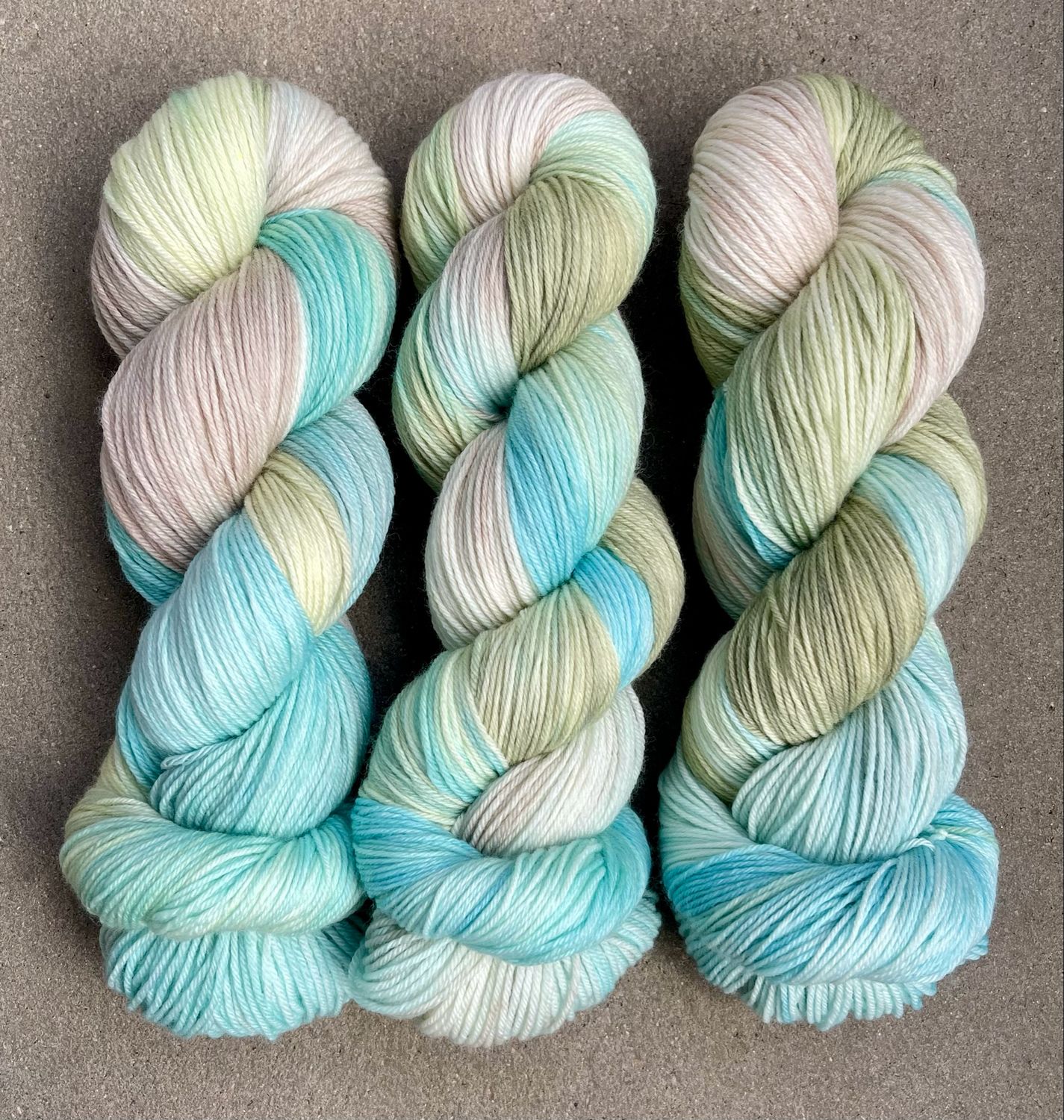 Sockenwolle 4-fach, 100g, Merino extrafine Sockenwolle 4-fach, 100g, Merino extrafine "Dünenstrand"