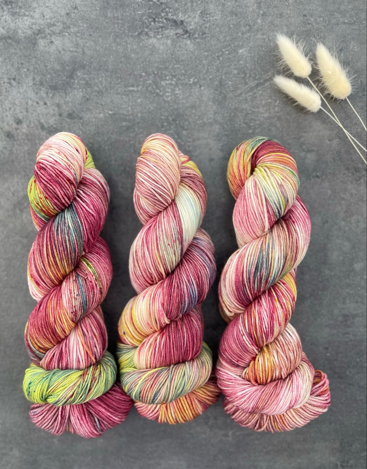 Sockenwolle 4-fach, 100g, Merino extrafine Sockenwolle 4-fach, 100g, Merino extrafine "Sommerblumen"