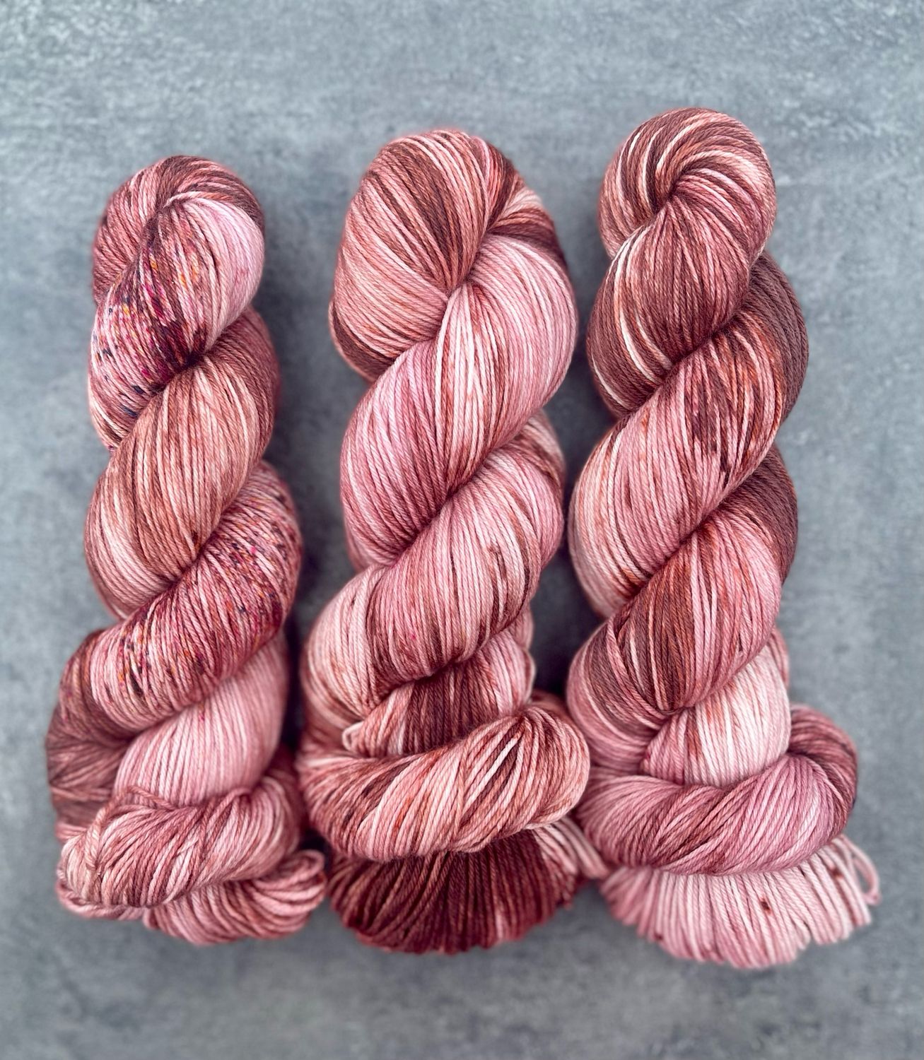 Sockenwolle 4-fach, 100g, Merino extrafine "Himbeerpraline"