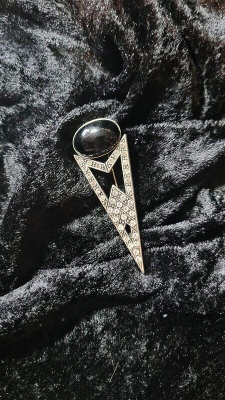 Jugendstil Brosche "Lina"