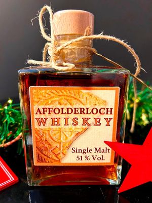 Affolderloch Single Malt, neue Charge, neue Abfüllung. Premium-Whisky mit 51% Alkohol. Affolderloch Single Malt, neue Charge, neue Abfüllung. Premium-Whisky mit 51% Alkohol.