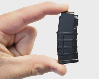GoatGuns Miniature Scale Accessory AR Slip Grip Magazine (Black)