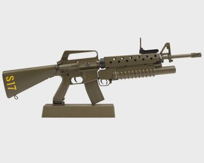 GoatGuns Miniature 1/3 Scale Die-Cast Vietnam M16A1 Grenadier Model Kit (OD Green)