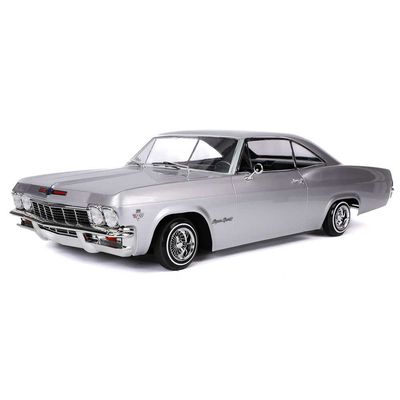 SixtyFive RC Car - 1:10 1965 Chevrolet Impala Hopping Lowrider Silver