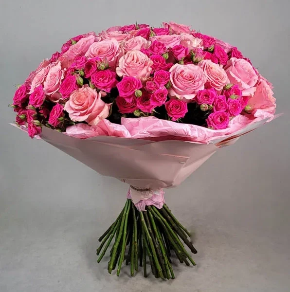 The bouquet is made of 73 pink roses.
