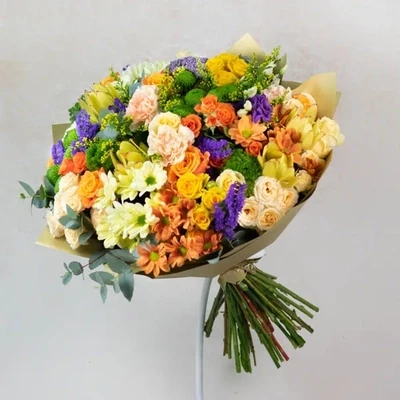 Big bouquet in bright colors