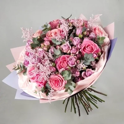Mix bouquet with roses and soledago