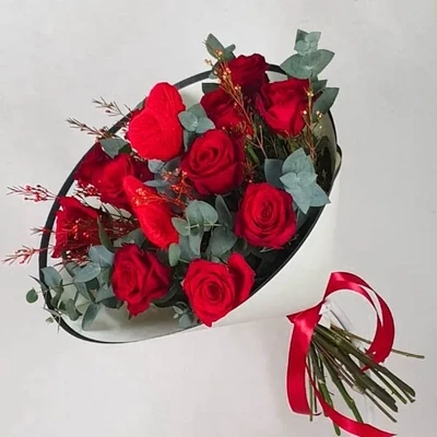 Red roses (with 10 roses)