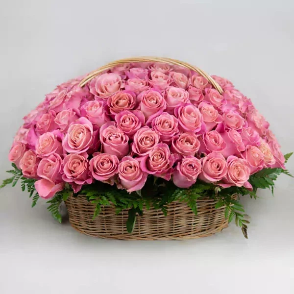 100 pink roses in a basket