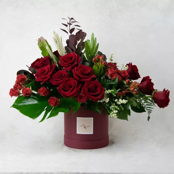 Mix composition with red roses