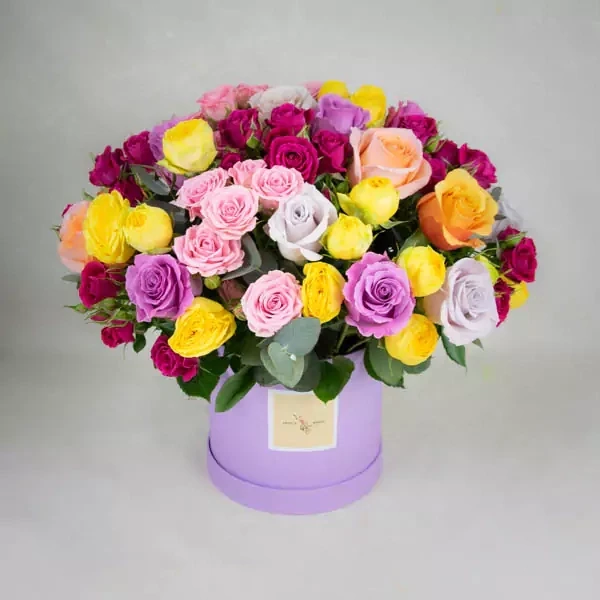 35 pieces of bright roses of different colors are used in the composition.
