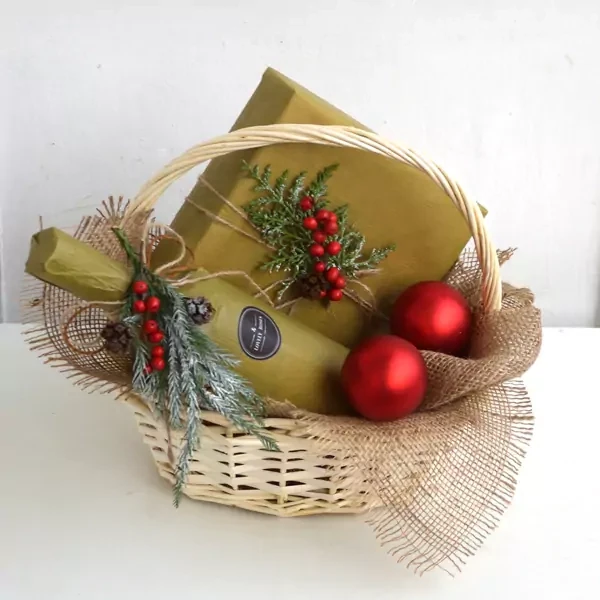 Gift basket with wine and ferrero