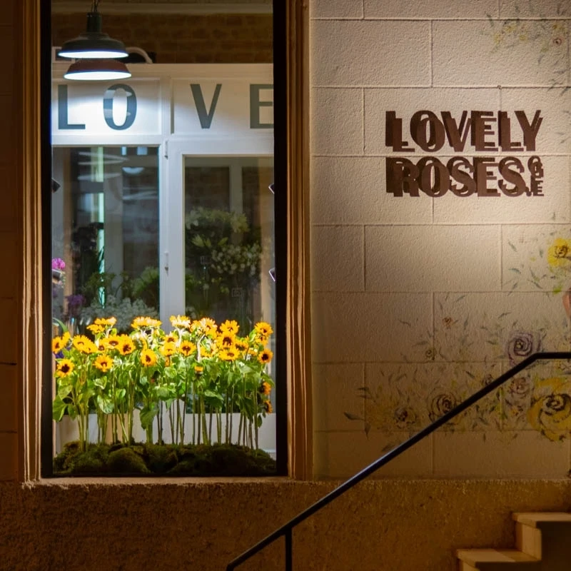 Decoration with flowers