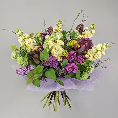 A mixed bouquet of lilacs