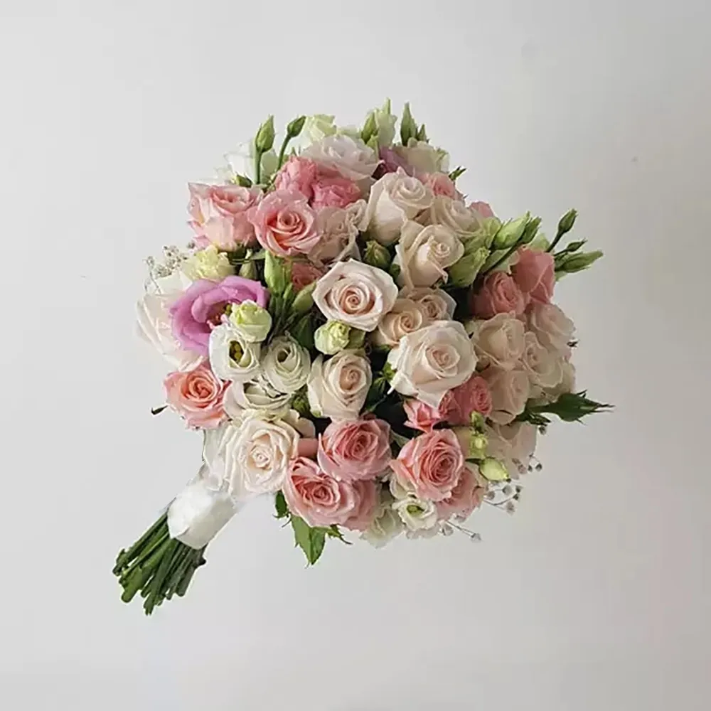 Wedding bouquet in pink colors