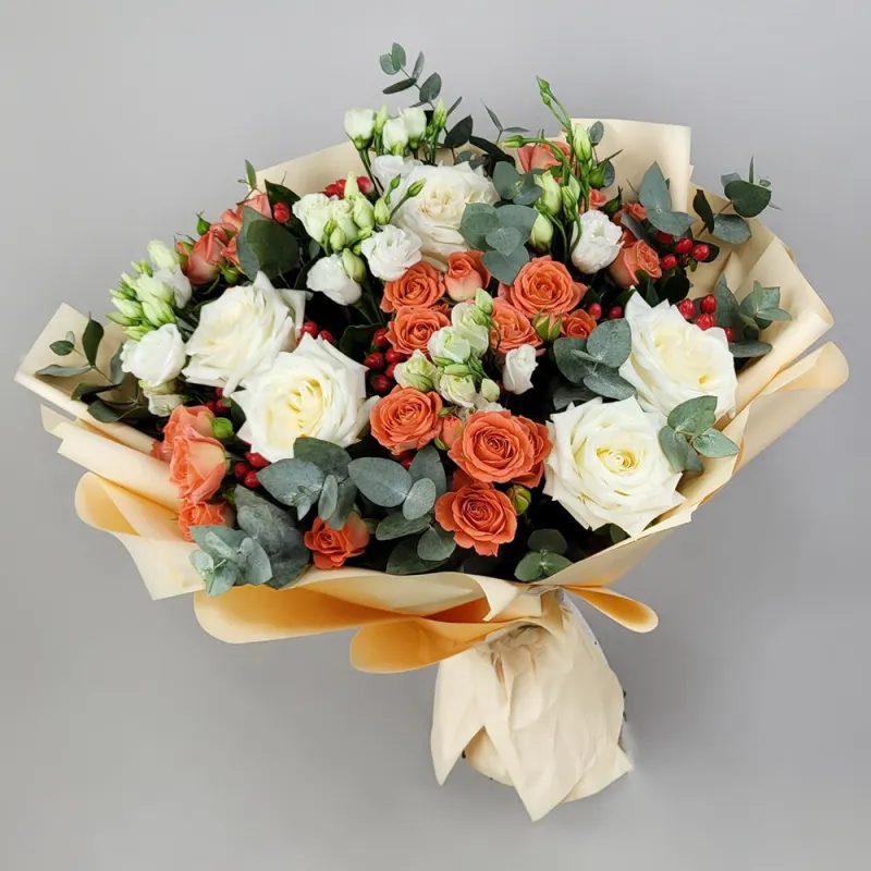 Bouquet in creme colors