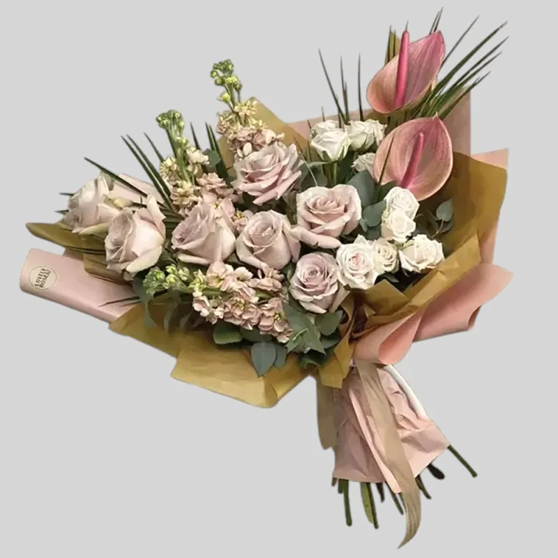 Bouquet in light tones
