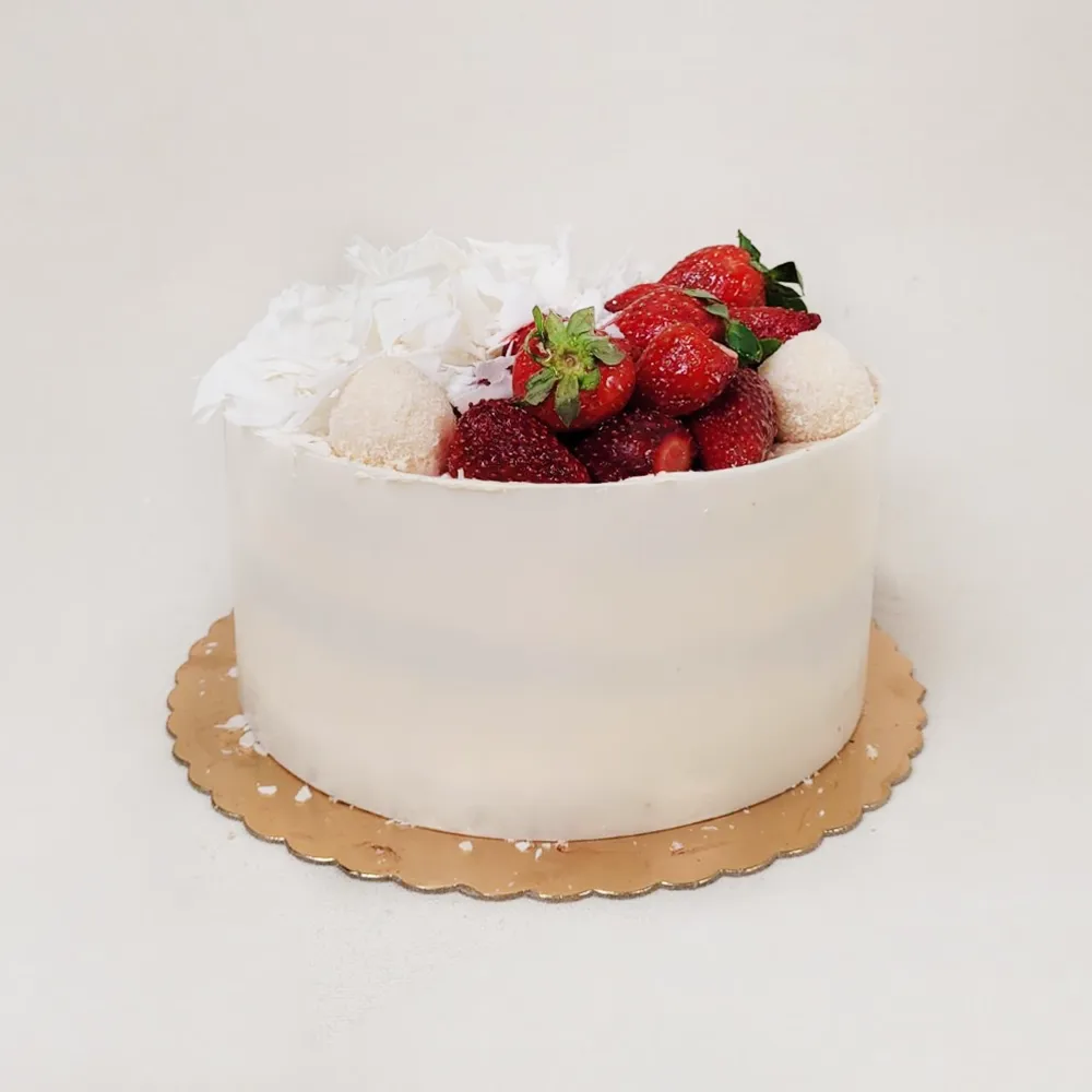 Fruit cake &quot;Family&quot;