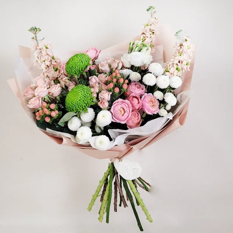 Bouquet in pastel colors