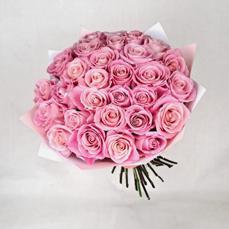Bouquet of pink roses (35 pcs.)