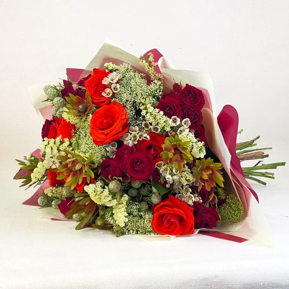 Bouquet in red colors