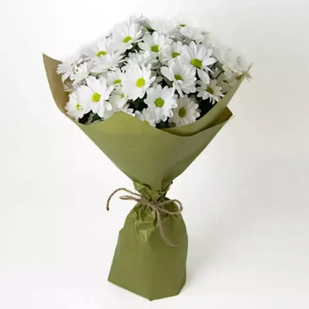 Bouquet of white chrysanthemums