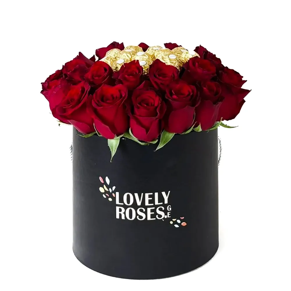 Red roses composition with Ferrero