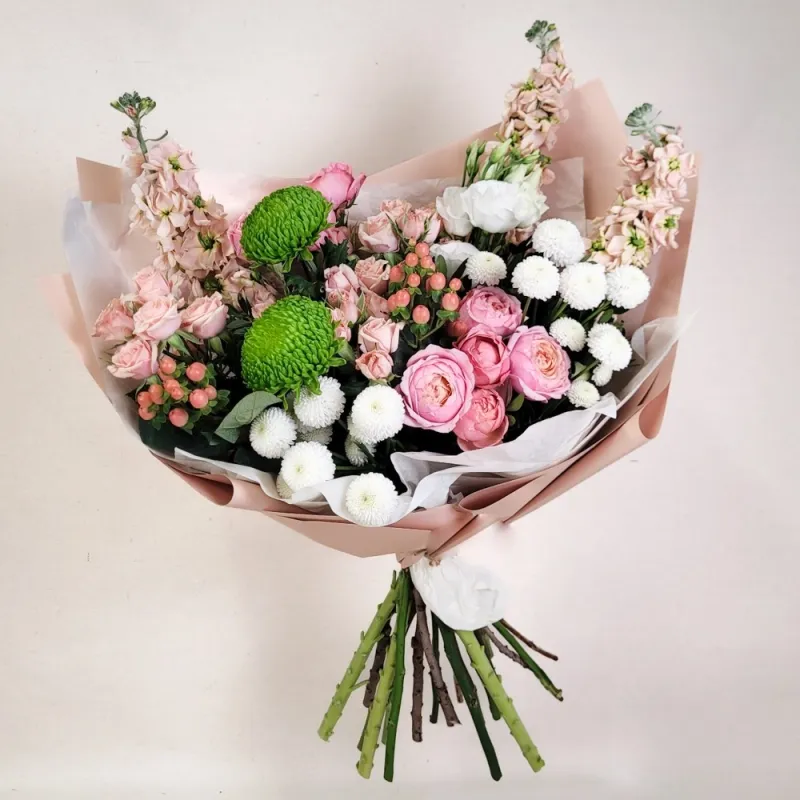 Bouquet in pastel colors