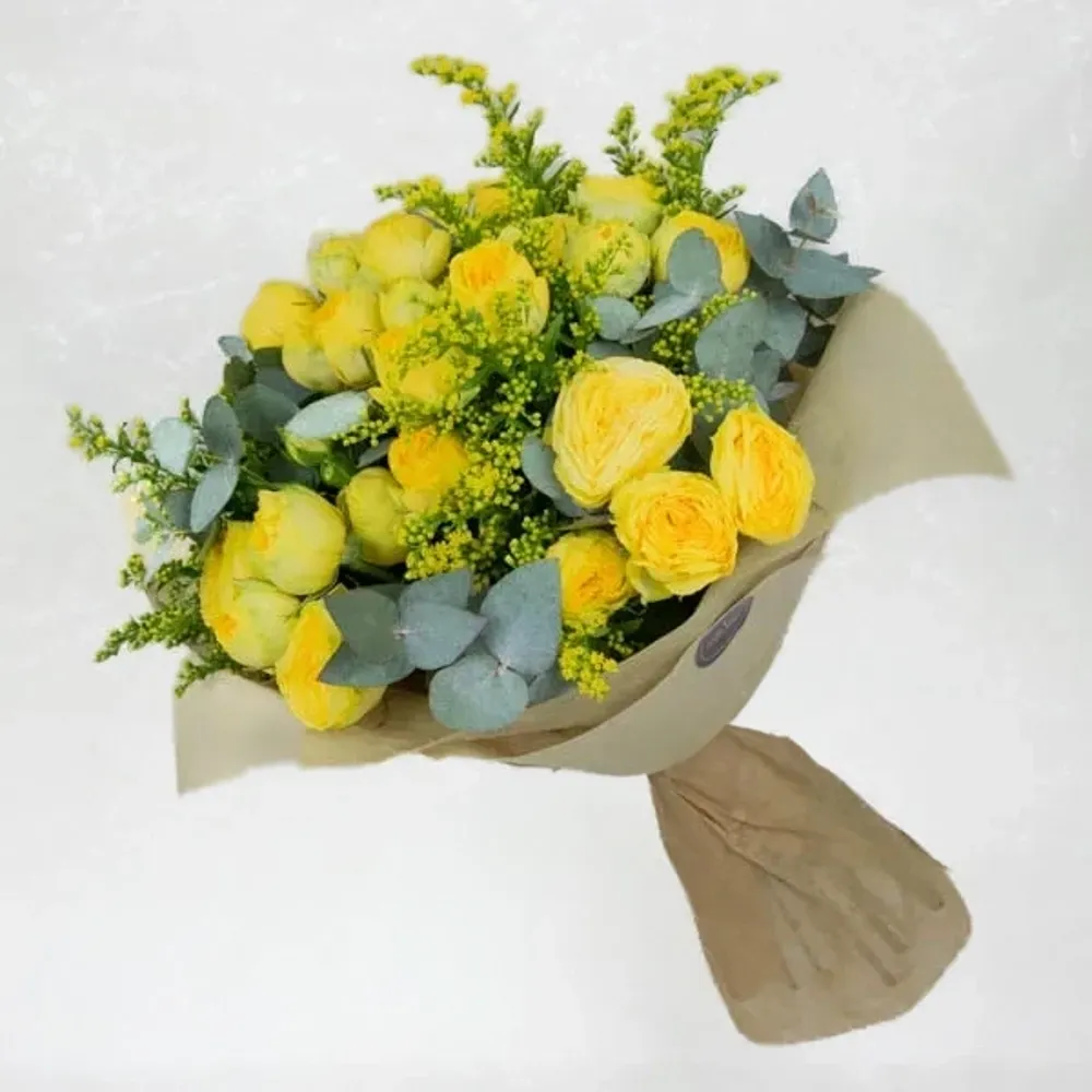 Yellow roses bouquet