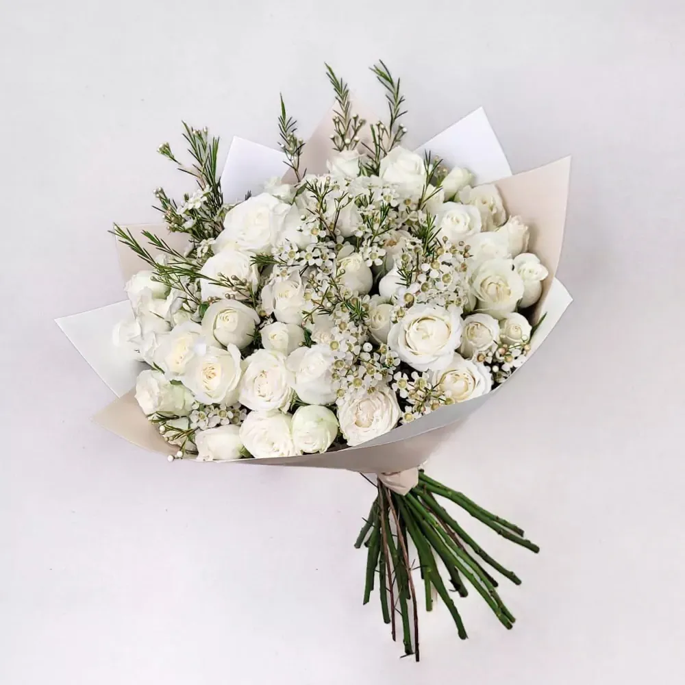White spray roses with chamelacium (12 pc.)