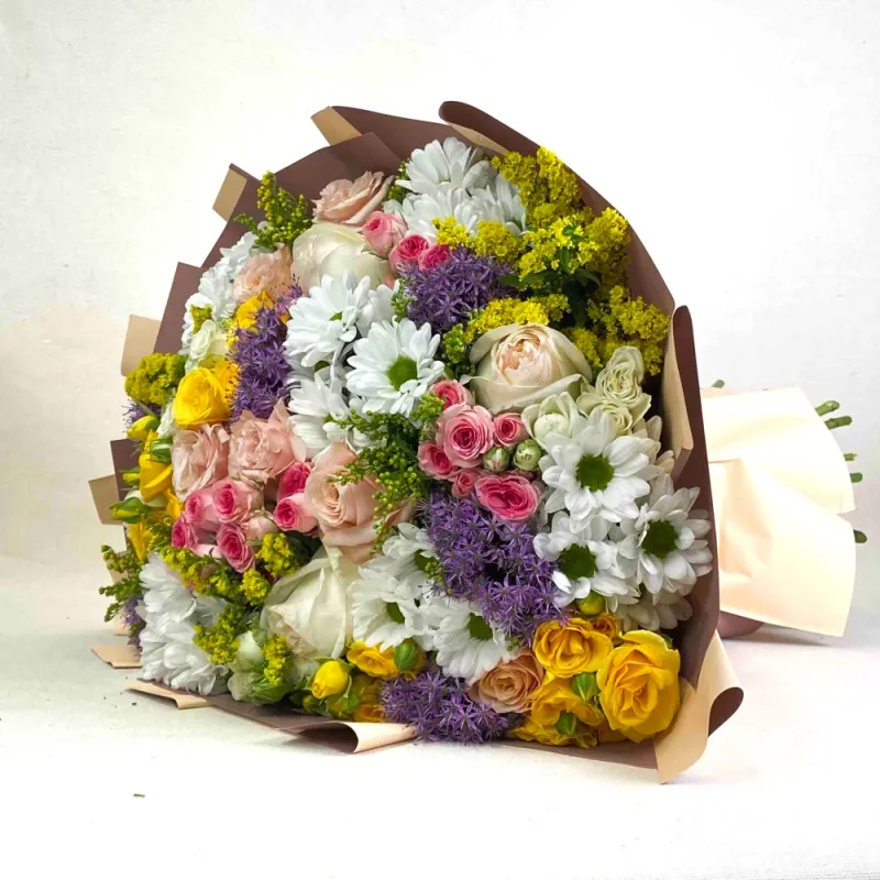 Bouquet in spring colors