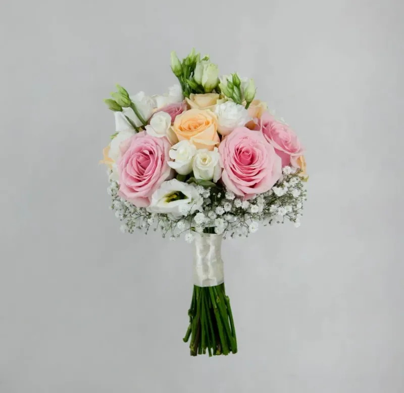 Свадебный букет в персиково-сиреневых тонах