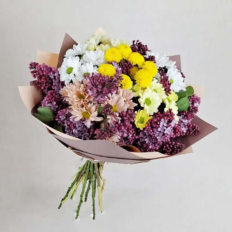 Bouquet with chrysanthemums and lilacs