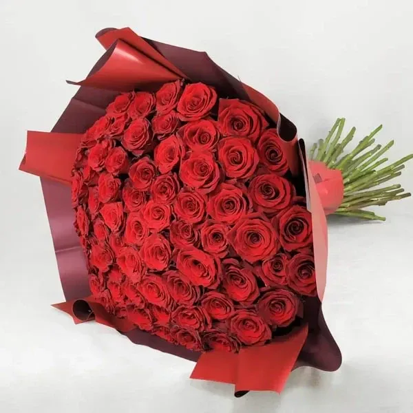 The bouquet is made of 70 red roses.