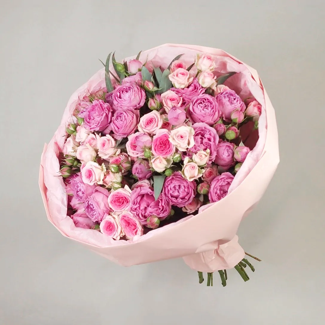 Bouquet in pink colors