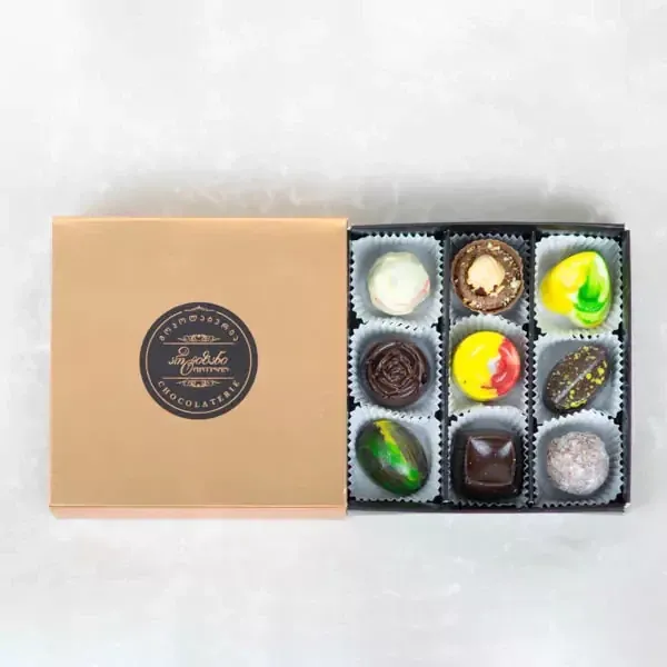 Handmade chocolates (9 pc.)