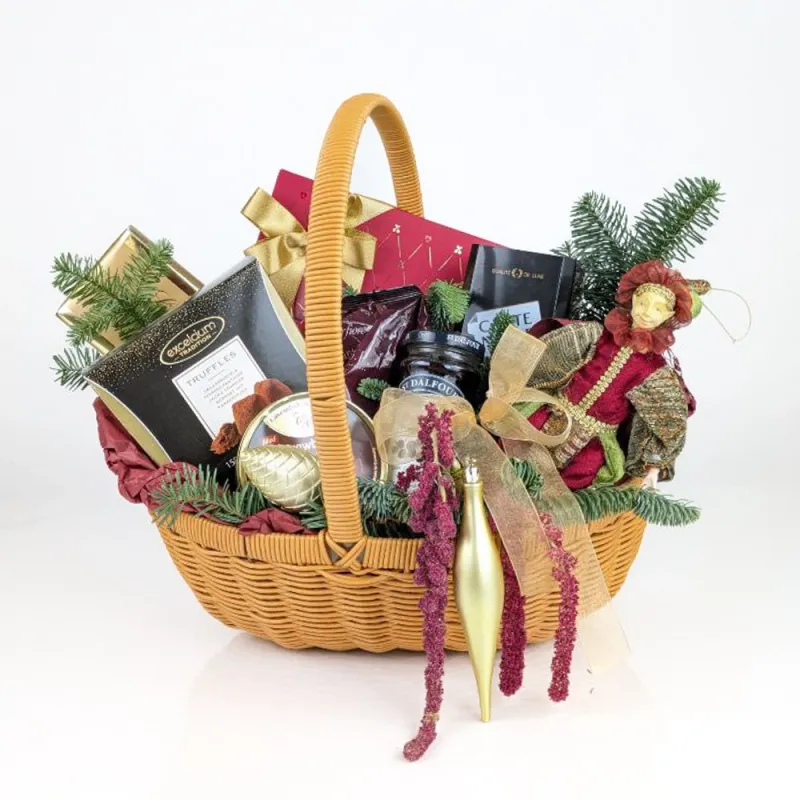 Coffee basket with a toy