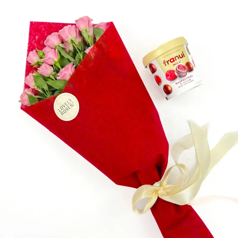 Gift set Lumière with roses and sweets