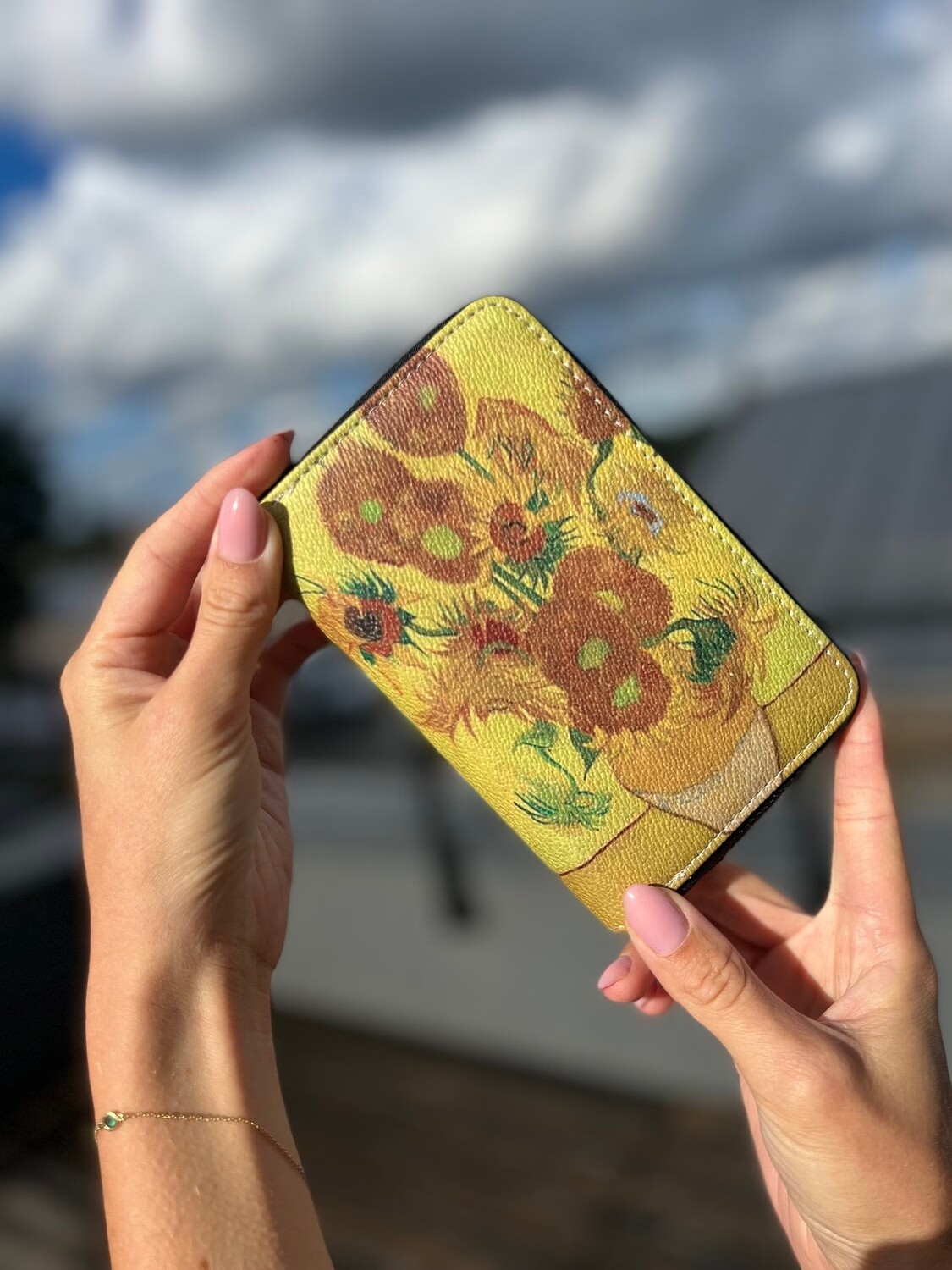 Vincent van Gogh Sunflowers medium wallet