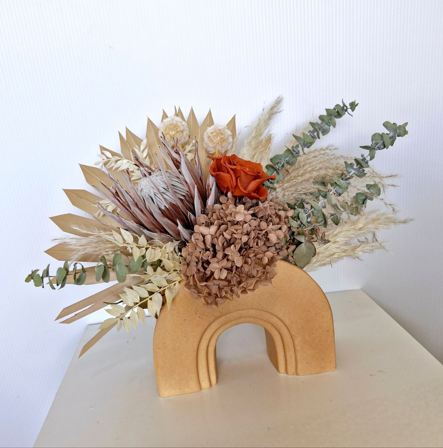 Glimmer | Dried Floral Arrangement in Arch Vase