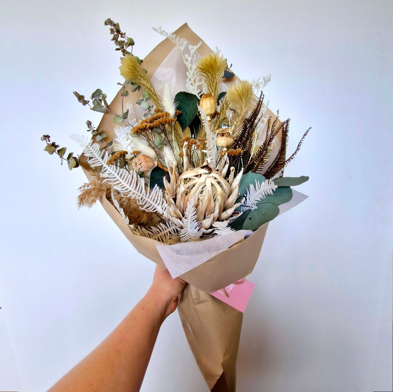 Tranquil | Dried Floral Bouquet in Natural Tones